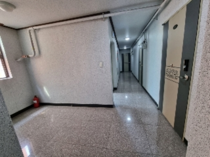 목록 2. 건물 6층 복도