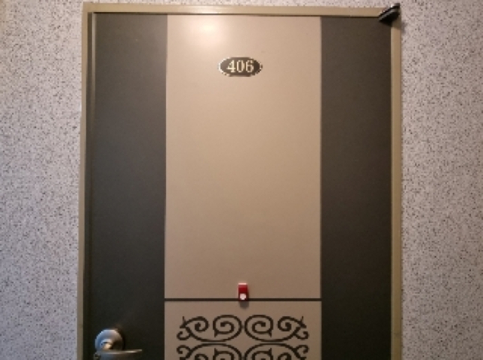 목록 2. 건물 4층 406호 출입문