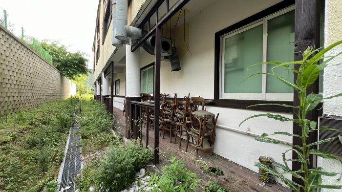 본건 후면 남측 전경