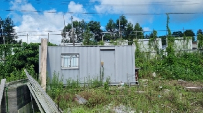 소재지1(수망리 162) 지상에 소재한 이동식 컨테이너