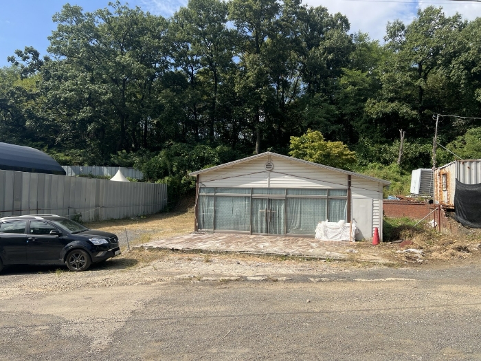 본건(동측에서 촬영)