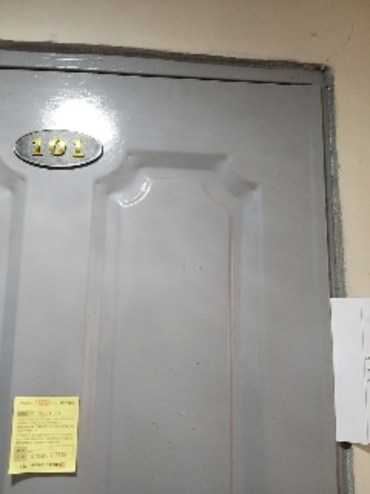 세대출입문(지층 101호)