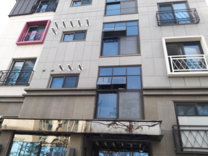 제시외 건물 ㉡ 일부