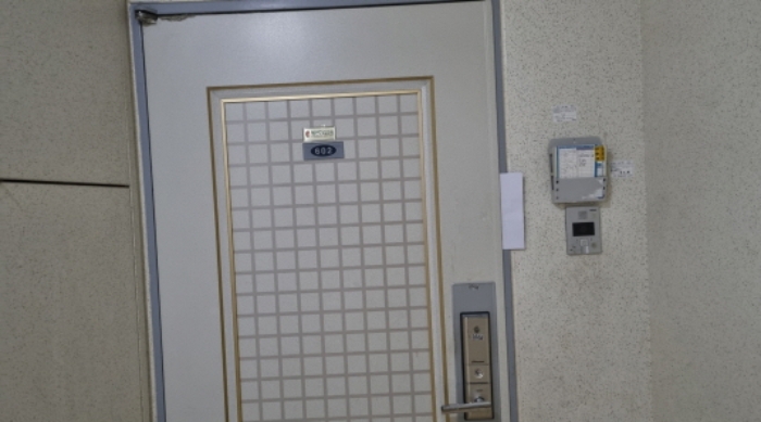 1702동 602호 현관