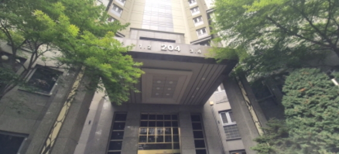 공동현관 출입문