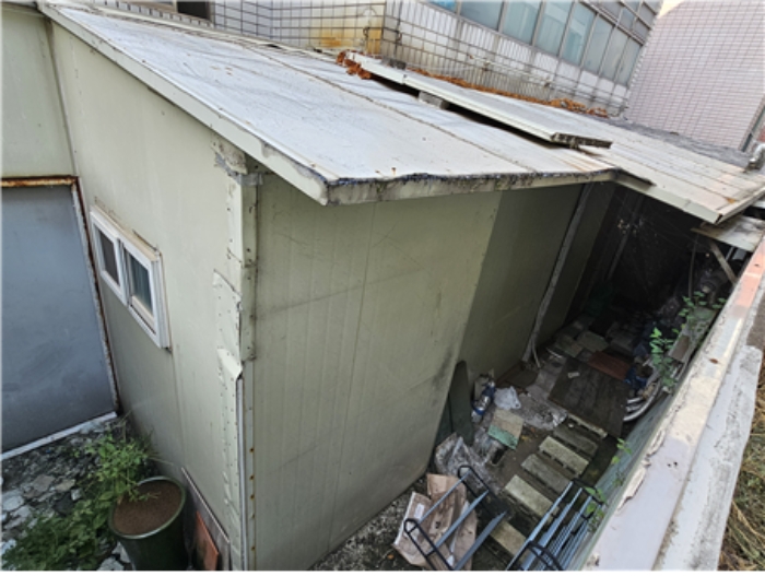 【 제시외 건물 ㄱ) 】