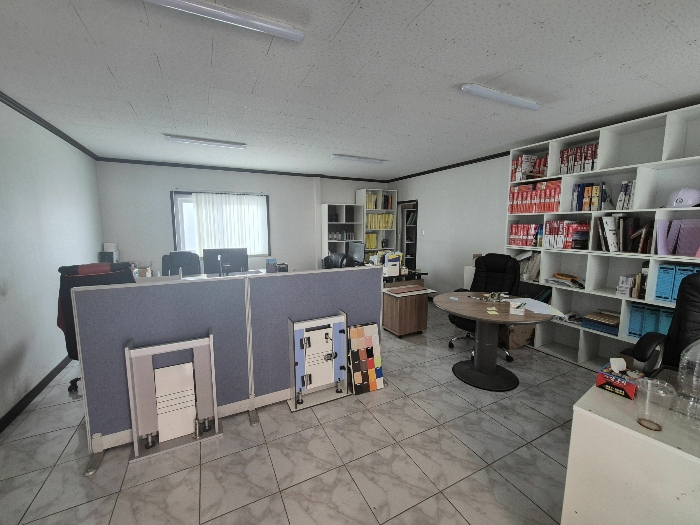 기호1 부속건물 사무실 내부