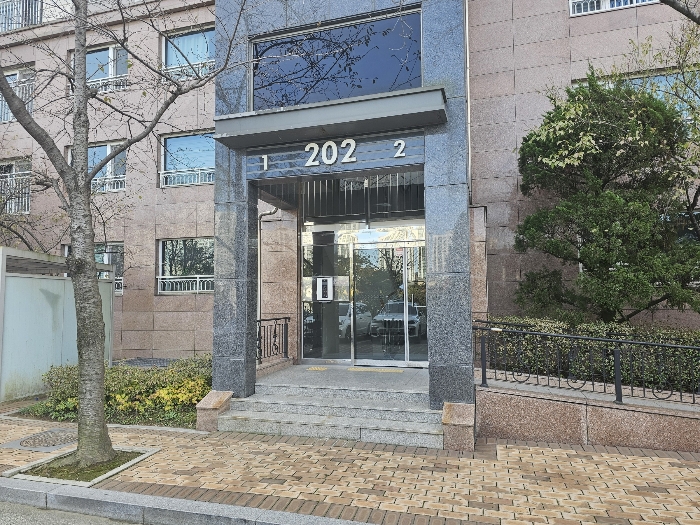 본건 1층 출입구