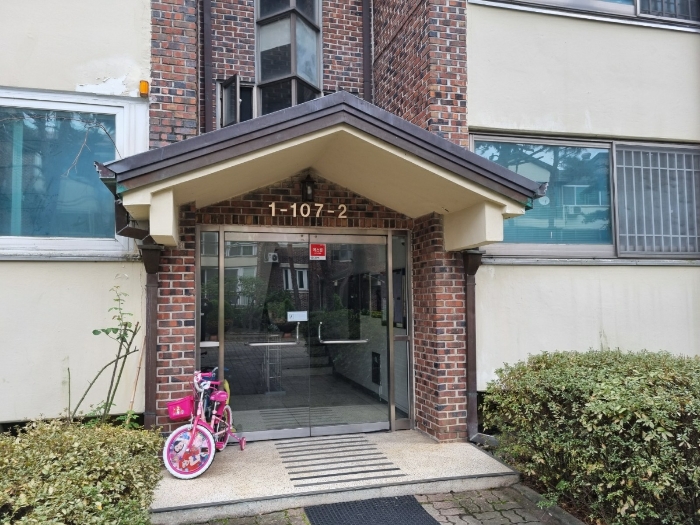 본건 까치마을 우성빌라 107동 1층 1호,2호 출입구