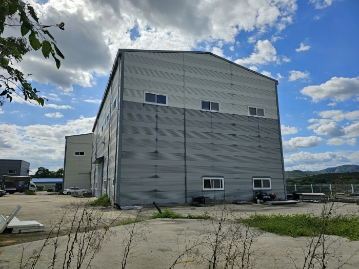 본건 토지 기호 1) 및 건물 2) 북동측 근경