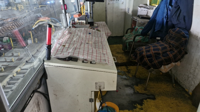 기계기구 기호 3-8)