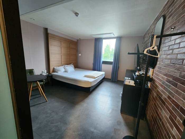 본건 내부 침실부분