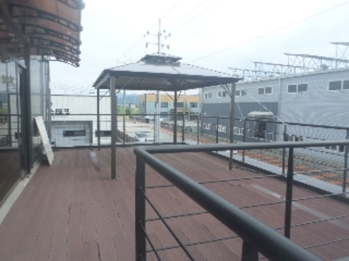 목록2. 부속건물 제1호 건물 2층 테크 및 챠양시설