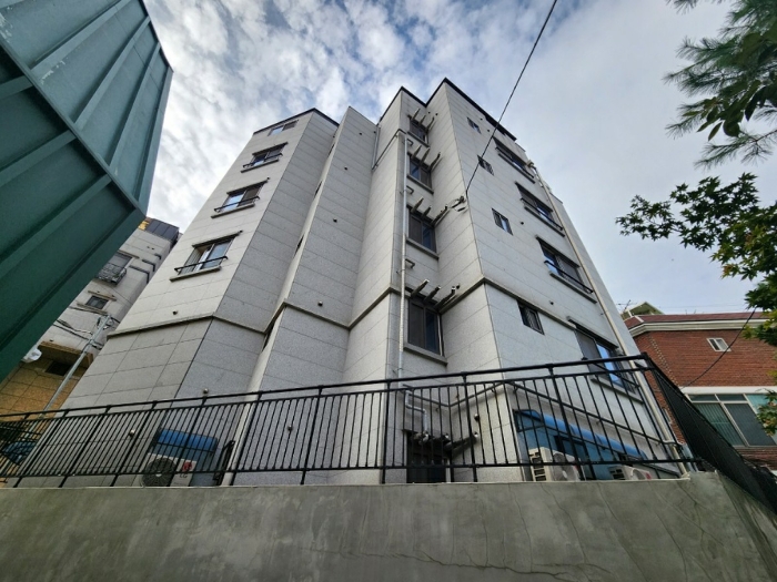 본건 전경(남동측에서 촬영)