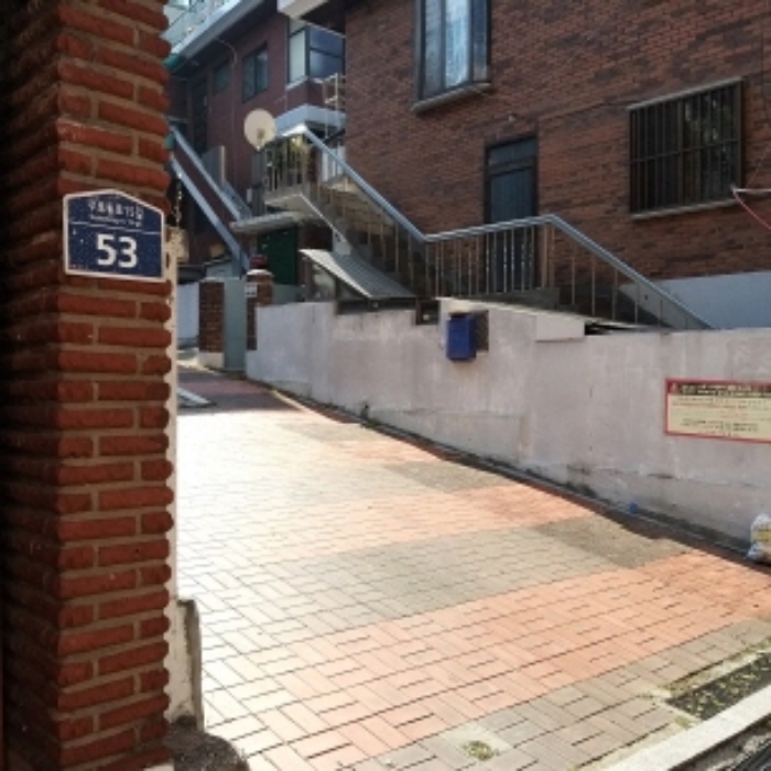 좌측에서 바라본 모습