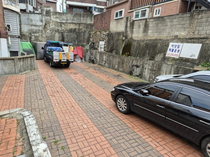 본건 후면부위 전경