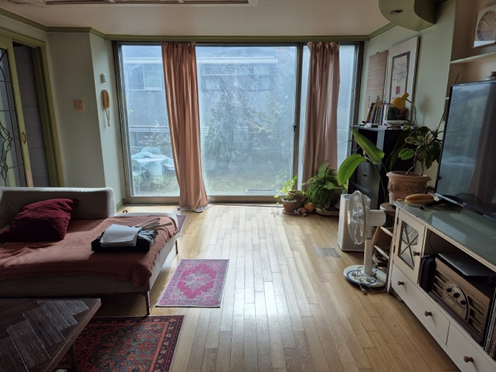 본건 내부(거실)