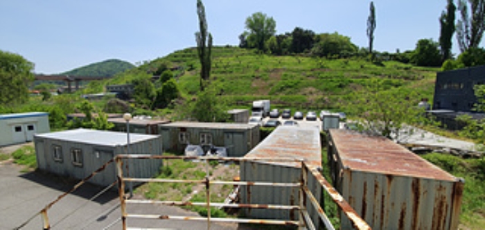 기호 2 토지위 제시외 건물