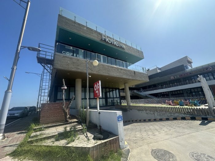 본건 건물 외부