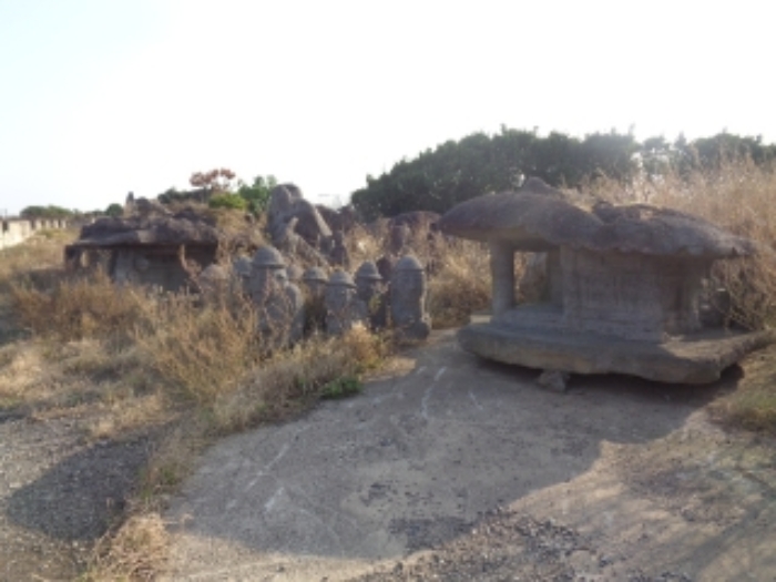 소재지2(용담삼동 2413) 지상 석재 조형물 사진