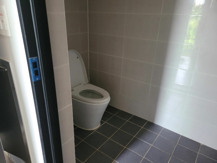 기호(8) 1층 화장실
