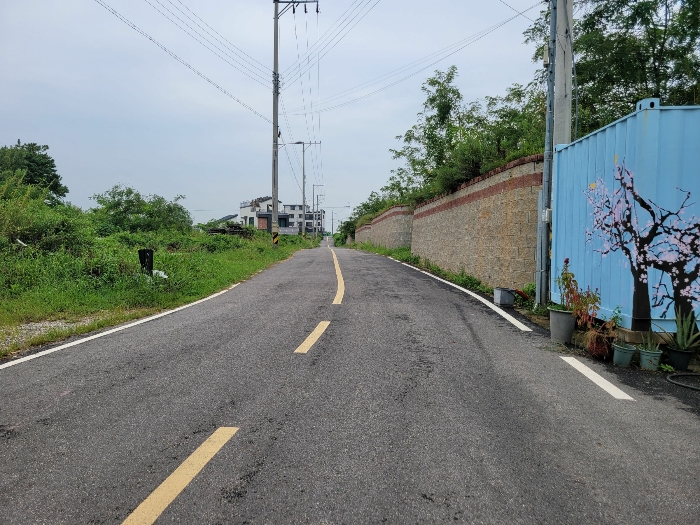 본건 단지 진출입로 및 주변
