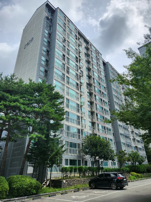 남서측에서 촬영