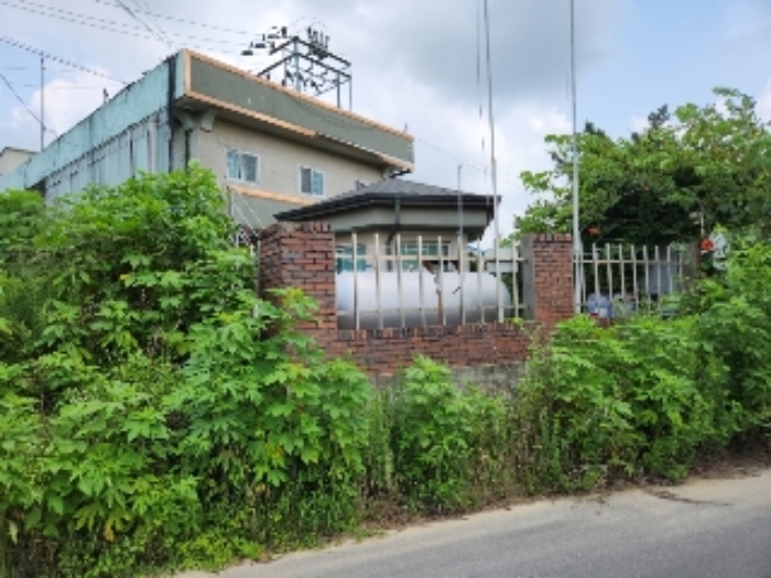 목록9(상수리 411-5) 및 목록2(상수리 411-3) 전경(도로 북쪽방향)