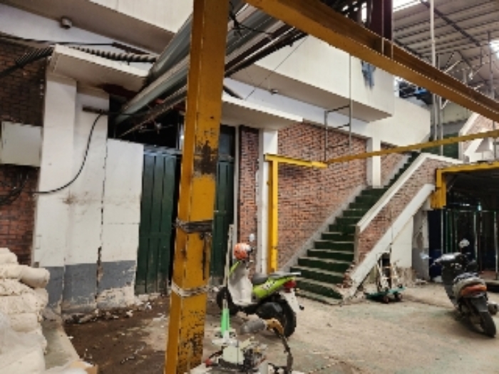 목록4 건물 중 공장(원단편조업) 외부 전경