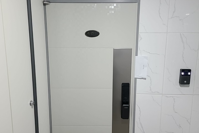 세대출입문(401호 폐문부재)