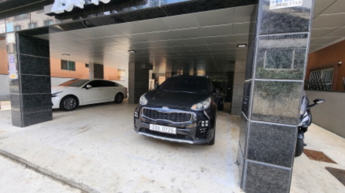 1층 주차장 모습