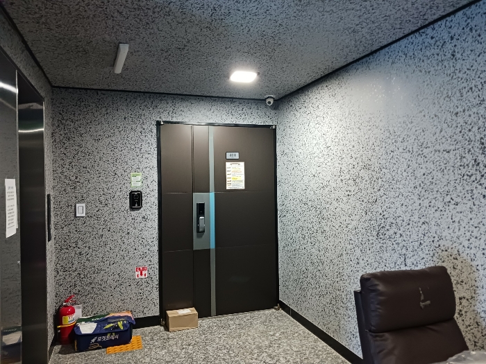 기호(1) 4층 복도 근경