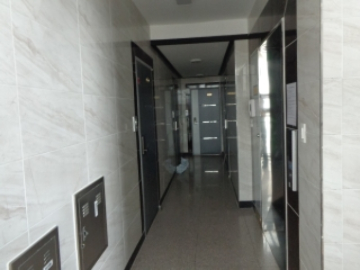 [목록 2] 지상 4층 복도의 모습