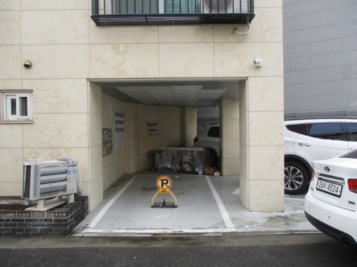 기호 1) 주차장