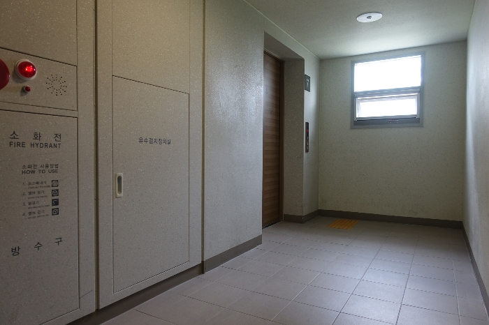 승강기 홀