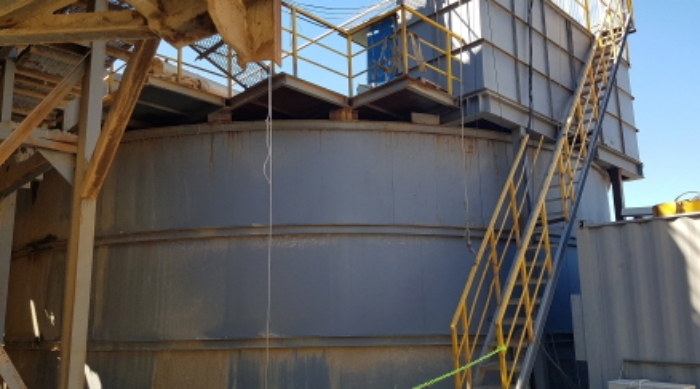 * 목록1. 지상 제시외 원통형 물탱크 전경