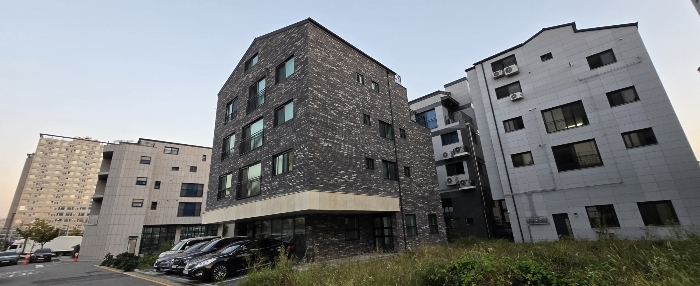 본건 (1),(2) 전경