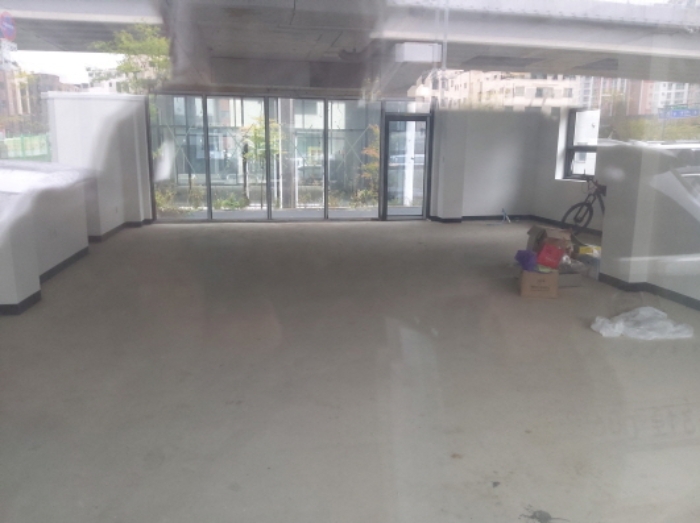 * 본건 목적물 1층 상가 내부전경