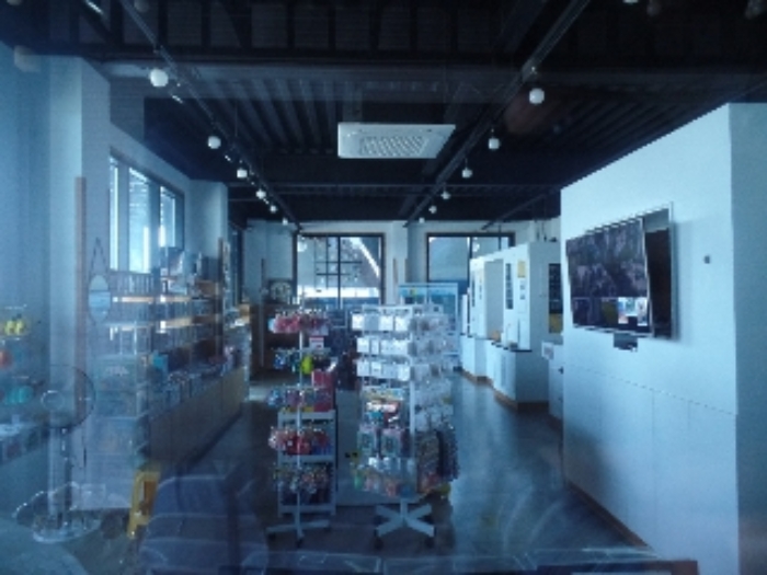 기호 4. 1층 내부