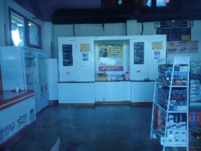 기호 4. 1층 내부