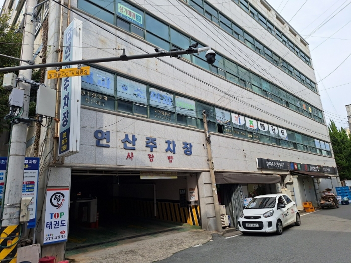 [대상건물 전면 -남측에서 촬영]