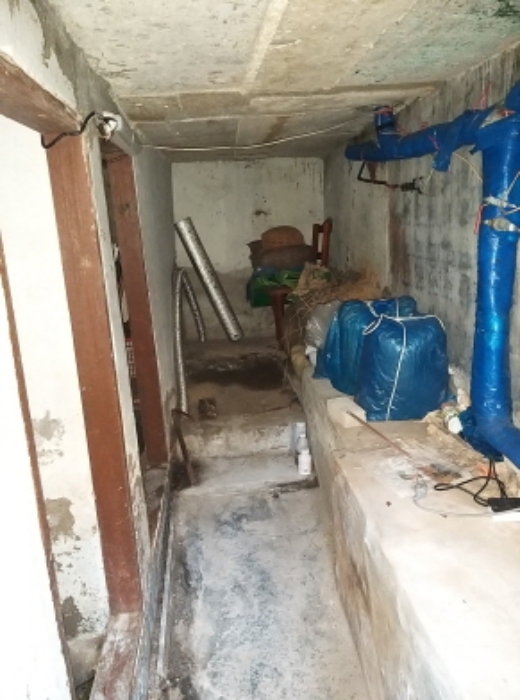 지하실 내부(탑