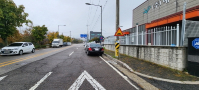 목록 부동산 진입로 전경