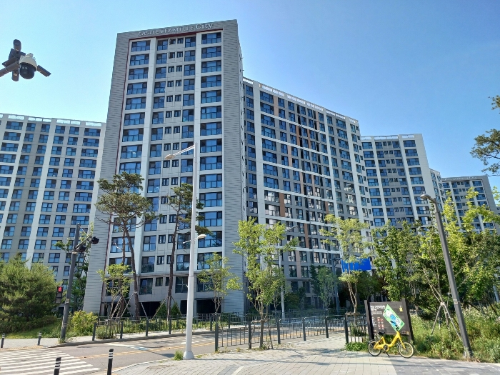 본건 외부 전경