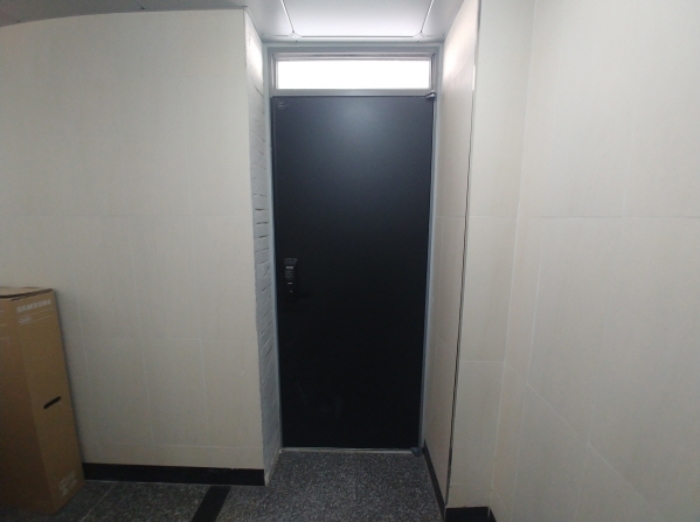 1층 부출입구