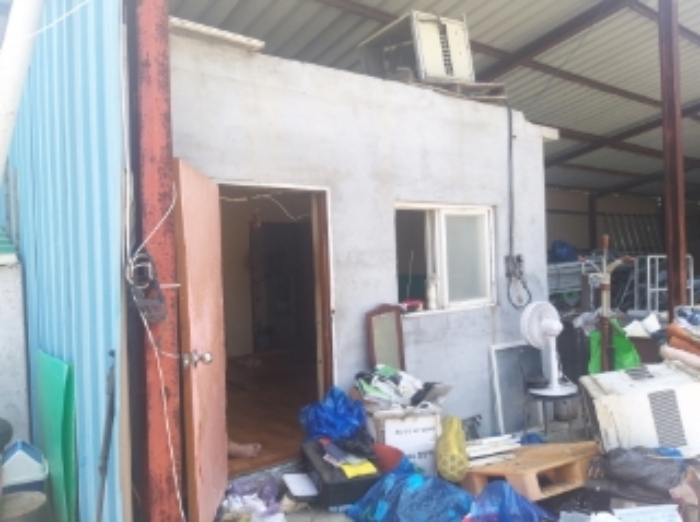 제시외 5.작업장 내 6.창고