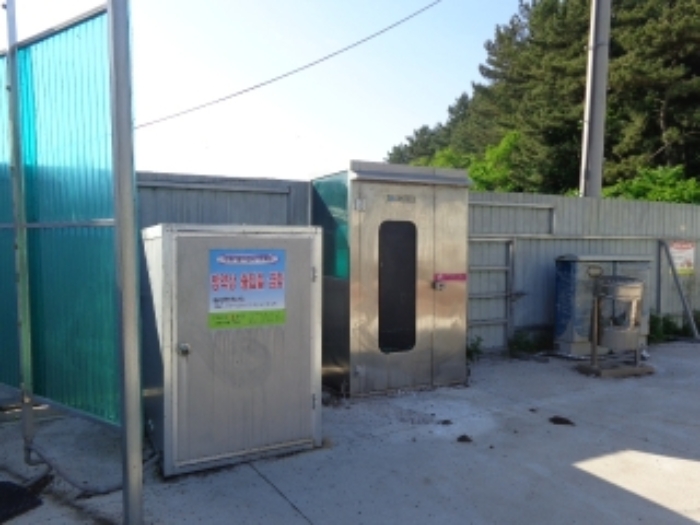 [목록 1] 남서쪽 있는 출입문 내부 주변의 모습