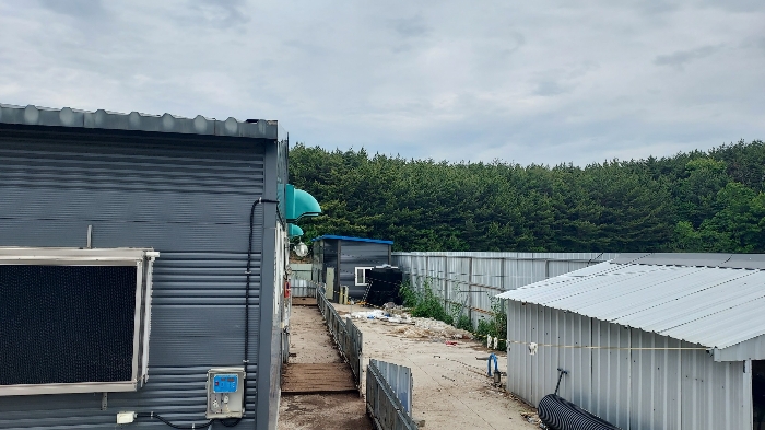 제시외건물 ㄱ,ㄴ