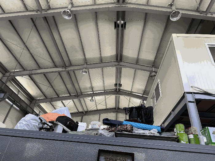 본건 전경: 기호(4)건물 내부