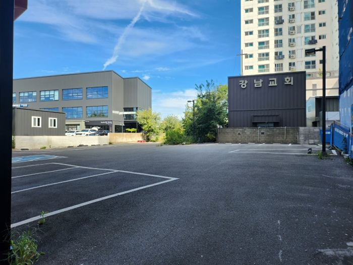 본건 북측 후면(주차장 부지)